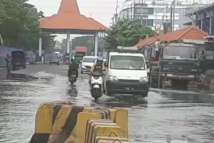 Potensi Banjir Rob Pelabuhan Tanjung Perak Waspadai Cuaca Ekstrem Di