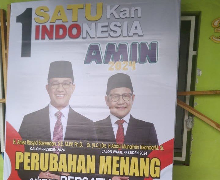 Banner hasil urunan mandiri yang sudah siap untuk dipasang di beberapa titik di Surabaya/Ist